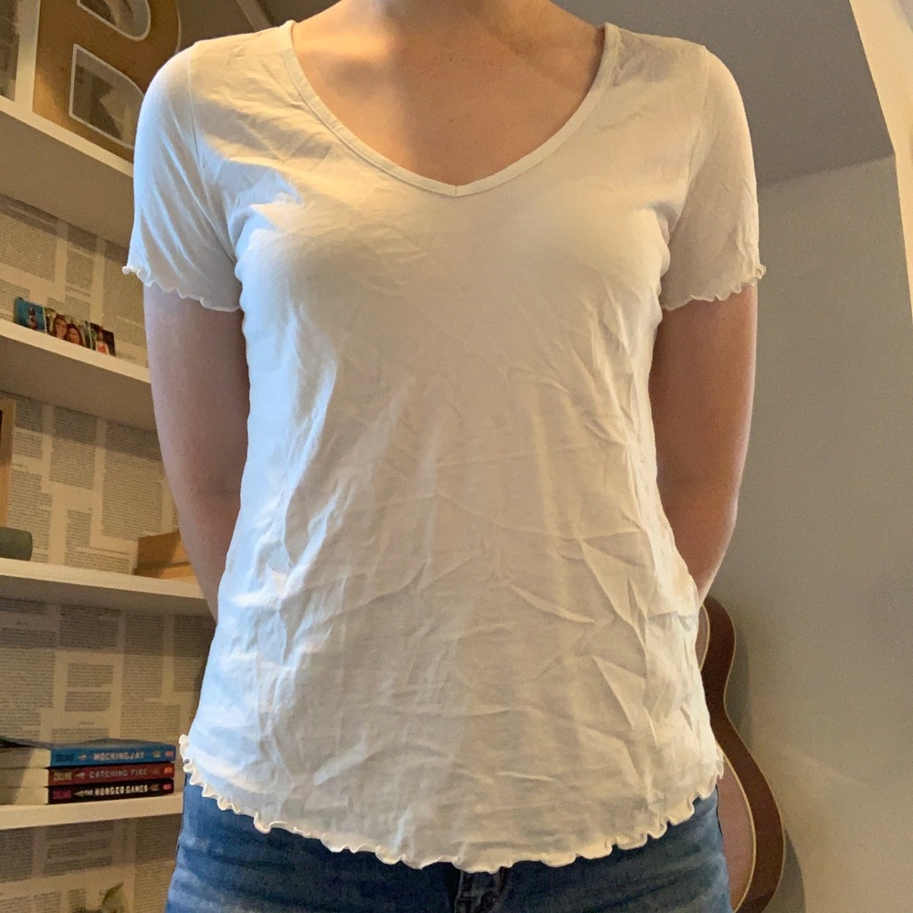White Top - Picture 2 of 6
